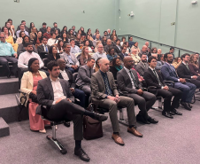 Público lotou o auditório da Defensoria para acompanhar a posse dos seis novos defensores públicos.  