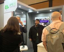 Imagem mostra o estande da DPE-PR no Expojud 2025. 