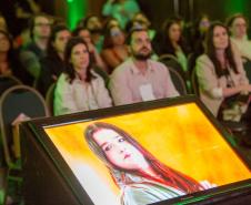 Apresentação do documentário da DPE-PR durante o Segundo dia do Encontro Estadual da Defensoria Pública do Paraná.