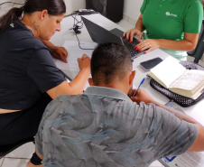 Assistidos recebem atendimento da Defensoria Pública em Mutirão em Cerro Azul.