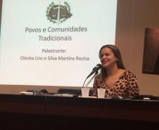 Olenka Lins ministra palestra.
