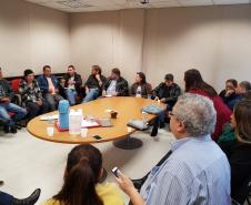 Representantes dos atingidos pela usina hidrelétrica de Baixo Iguaçu solicitam soluções à região.