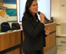 NUDEM compõe seminário de prevenção e enfrentamento à violência contra a mulher na Câmara Municipal.