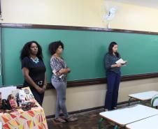 EDEPAR e NUCIDH realizam lançamento de cartilha sobre a Consciência Negra em colégio estadual 