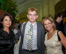 A defensora pública-geral do Paraná, Josiane Lupion, o juiz da Vara da Infância e Juventude da Comarca de Cascavel, Sérgio Luiz Kreuz, e a procuradora Edna de Paula.