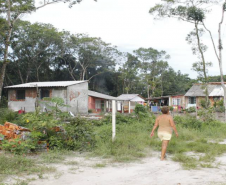 Cinco famílias que residem no Balneário procuraram a Defensoria Pública em Matinhos.