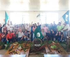 Formandos da 1ª turma de Operadores Em Direitos Étnicos E Coletivos Faxinalenses.