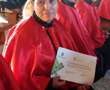 Formanda da 1ª turma de Operadores Em Direitos Étnicos E Coletivos Faxinalenses.