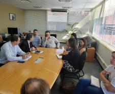 Reunião entre NUFURB, MP, IAP e representantes dos atingidos.