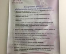 Banner informativo sobre amamentamento