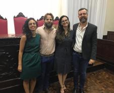Defensores públicos e professores presentes no evento.