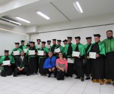 Formandos e realizadores da turma de operadores em direitos étnicos e coletivos Ilhéus do Rio Paraná.