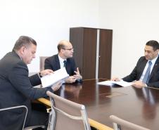 Visita institucional do presidente do TJPR, Des. Adalberto Jorge Xisto Pereira, e do juiz auxiliar da presidência, dr. João Manasses.
