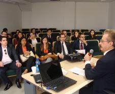 O advogado Juarez Cirino dos Santos conduziu a palestra "A defesa penal e a proteção contra autoincriminação".