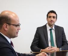 Na foto, o defensor público empossado, Tales Miletti Dutervil Cury, e o defensor público-geral, dr. Eduardo Abraão
