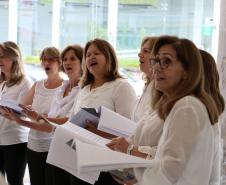 Sedes da DPE-PR em Curitiba recebem apresentação de coral