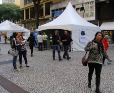 DPPR atende em tenda montada no centro de Curitiba