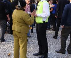 DPPR atende em tenda montada no centro de Curitiba