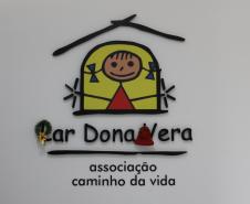 Entrega dos brinquedos na Instituição Lar Dona Vera - Associação Caminho da Vida