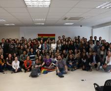 Conduzido pelos grupos Mães Pela Diversidade e TransGrupo Marcela Prado, o encontro possibilitou debates e trocas de experiência.