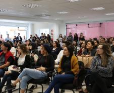 Conduzido pelos grupos Mães Pela Diversidade e TransGrupo Marcela Prado, o encontro possibilitou debates e trocas de experiência.