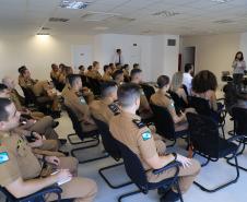 Na última segunda-feira (17), a Escola da Defensoria Pública do Estado do Paraná (EDEPAR) realizou o Curso de capacitação de Policiais Militares em formação na sede central da Defensoria Pública. 