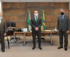 DPE-PR assina termo de cooperação com TRE-PR