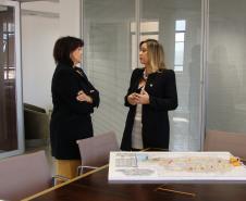 A defensora pública-geral do Estado do Paraná, Josiane Fruet Bettini Lupion, e a presidente do Condege, defensora Andréa Maria Alves Coelho, do Ceará.