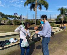 DPE-PR realiza atendimento itinerante a pessoas em situação de rua