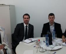 A reunião contou com a presença de Laís Letchakovski, promotora da 3ª Vara da Infância e da Juventude de Curitiba, Izabel Benvenutti, assessora do Ministério Público do Estado do Paraná, Gladston Zanotto Junior, assessor da Defensoria Pública, e Matheus, defensor público coordenador do Grupo de Trabalho da Infância e da Juventude da DPPR.