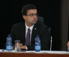 O subdefensor público-geral da DPPR, André Giamberardino, coordenou o evento.