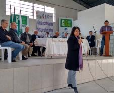 Defensoria participa de entrega de documentação a agricultores.
