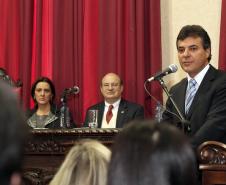 Defensoria Pública.O governador Beto Richa, fala durante a solenidade que sancionou a lei que cria a Defensoria Pública no Esatado do Paraná.Curitiba, 19-05-11Foto: Arnaldo Alves / AENotícias.