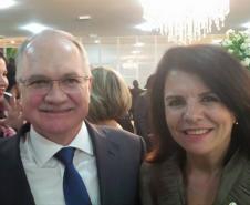 A defensora pública geral do Estado do Paraná, Josiane Fruet Bettini Lupion, e Luiz Edson Fachin, novo ministro do Supremo Tribunal Federal. 