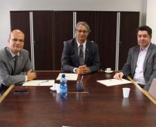 O subdefensor público-geral Eduardo Abraão, o defensor público-geral Sérgio Parigot de Souza e o procurador-geral do Estado Paulo Sérgio Rosso.