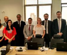Integrantes do Conselho Superior da Defensoria Pública do Paraná, que se reuniram nesta quinta-feira (14) em Curitiba.