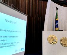 Palestra de Dylliardi Alessi, diretor legislativo da Assembleia, abordou o processo legislativo no âmbito estadual.