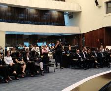Os 36 novos defensores públicos concluíram o curso de formação e em breve devem se juntar aos atuais defensores no atendimento ao público nas 25 comarcas onde a Defensoria Pública do Paraná atua.