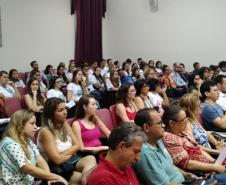 Familiares, colegas e representantes de movimentos sociais e da sociedade civil organizada estiveram presentes no evento.