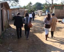 A equipe da DPPR conversou com os moradores da ocupação e realizou cerca de 25 atendimentos de orientação jurídica nas áreas de Família, Cível, Execução Penal e Criminal. 