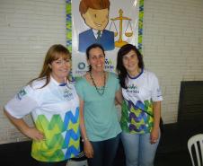 As assessoras jurídicas da DPPR Kátia Brüning e Karin Hasse e a assistente social Rosana Trauczinsky.