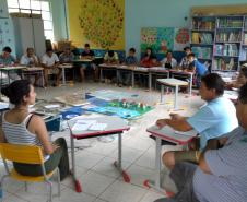 Ação civil pública movida pela Defensoria evitou que, por falta de professor, alunos de comunidade de pescadores fossem transferidos a escolas distantes.
