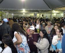 A chuva não afastou o público do "Mutirão da Cidadania". No domingo o movimento também foi intenso.