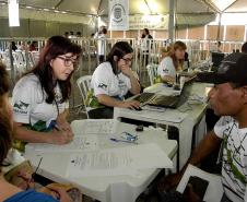 A assistente social Rosana Trauczynski e as assessoras jurídicas Elaine Oshima e Kátia Brüning.