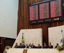 A sessão solene especial foi realizada no Plenário da Casa, conforme determina o artigo 5º do novo Regimento Interno da Alep.
