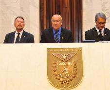 Solenidade de lançamento dos núcleos especializados da Defensoria Pública do Paraná na Assembleia Legislativa.