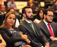 Solenidade de lançamento dos núcleos especializados da Defensoria Pública do Paraná na Assembleia Legislativa.