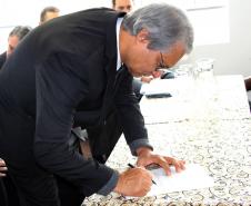 Defensoria assina protocolo com foco na garantia de direitos a refugiados.