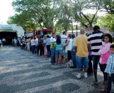 O último “Mutirão da Cidadania” de 2013, realizado nos dias 22, 23 e 24 de novembro em Paranavaí, contou com um público de aproximadamente 11.628 mil pessoas, vindas de quase 20 municípios da região. 