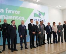 Governador dá posse ao novo defensor-geral do Estado do Paraná.